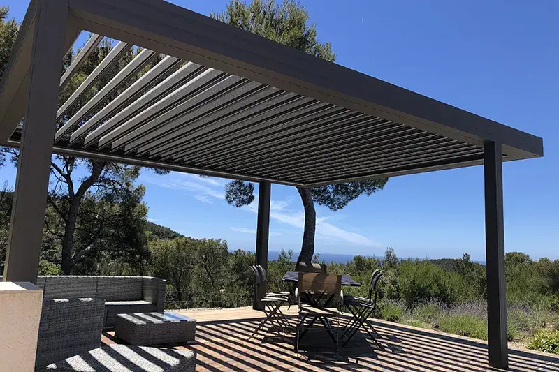 pergola moderne à Avignon, design et confort tout au long de l’année